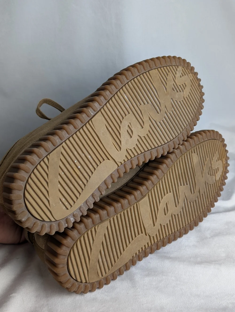 Clarks Men’s Suede Chukka Boots in Tan
